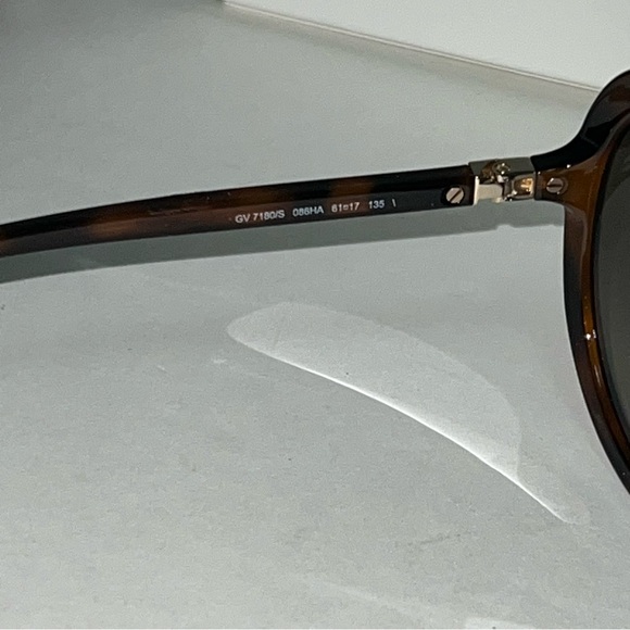 Givenchy 61mm Gradient Round Sunglasses In Dark Havana & Brown Gradient -Reemoly - Picture 9 of 16